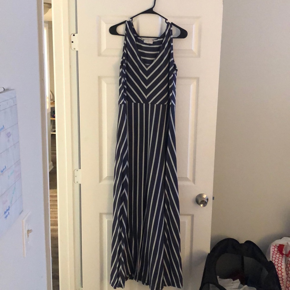 XL sleeveless maxi dress